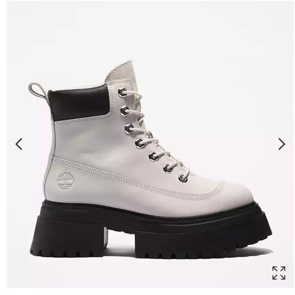 BRAND NEW Timberland Sky Lace Up Boots